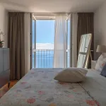 City Vibes Apartment With Balcony And Spectacular View