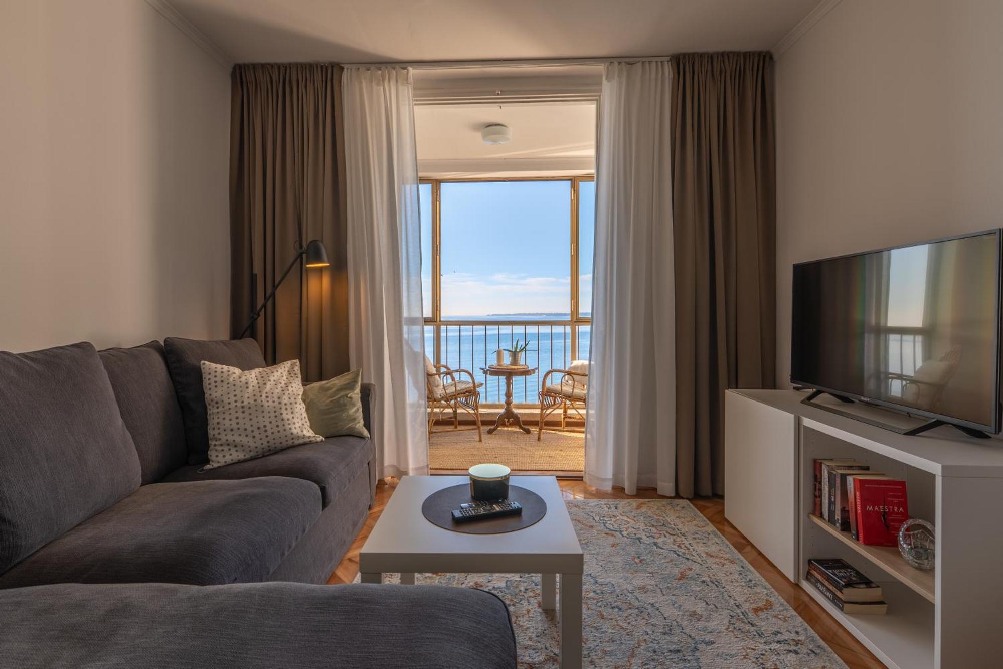 Vibes With Balcony And Spectacular View Apartmán